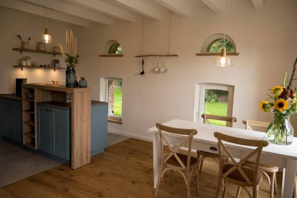 Zum Heuerling Ferienwohung Im Alten Stall Mit Sauna Versmold Exterior foto